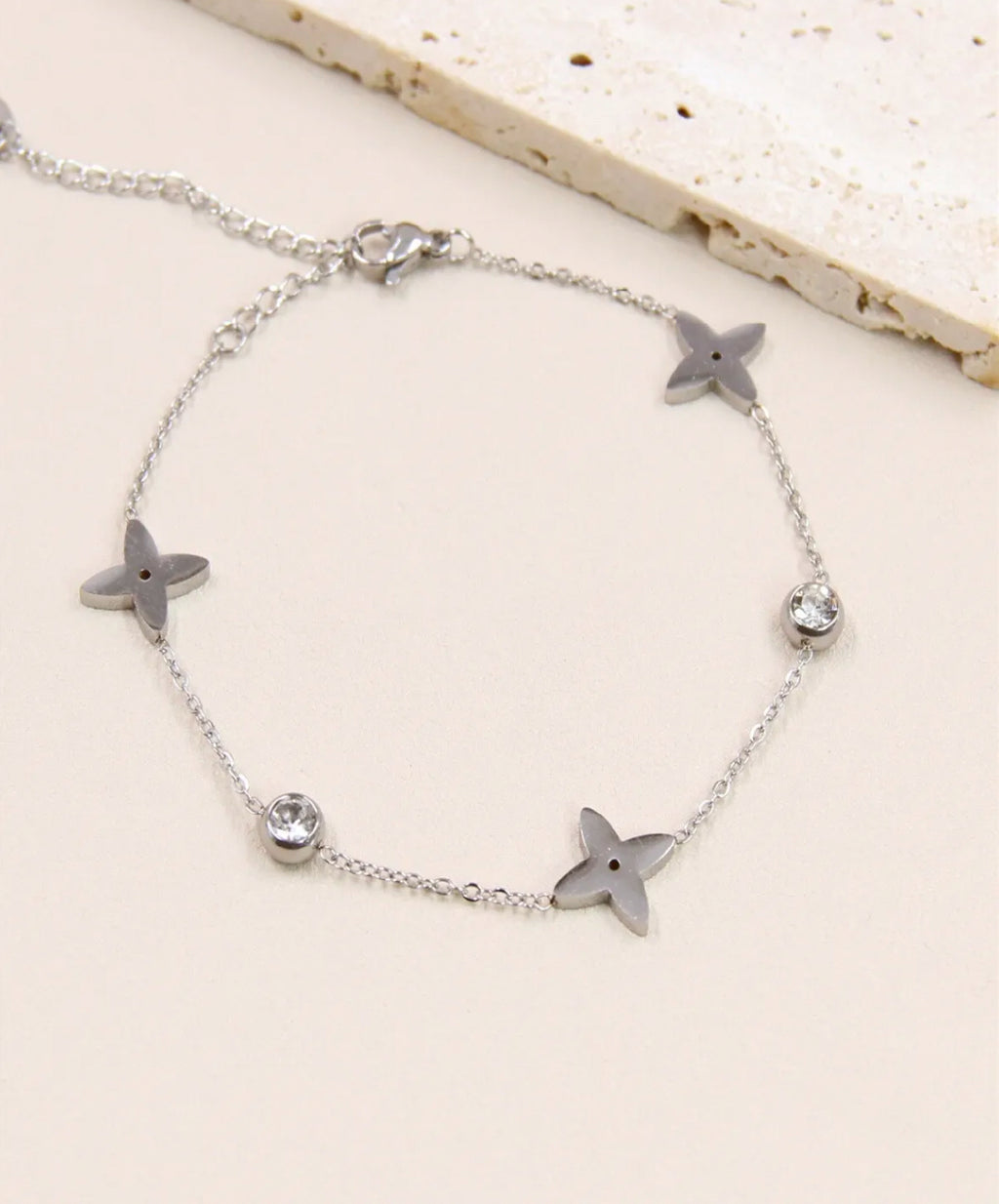 Bracelet étoile strass en acier inoxydable