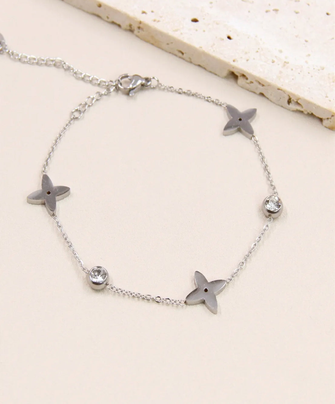 Bracelet étoile strass en acier inoxydable